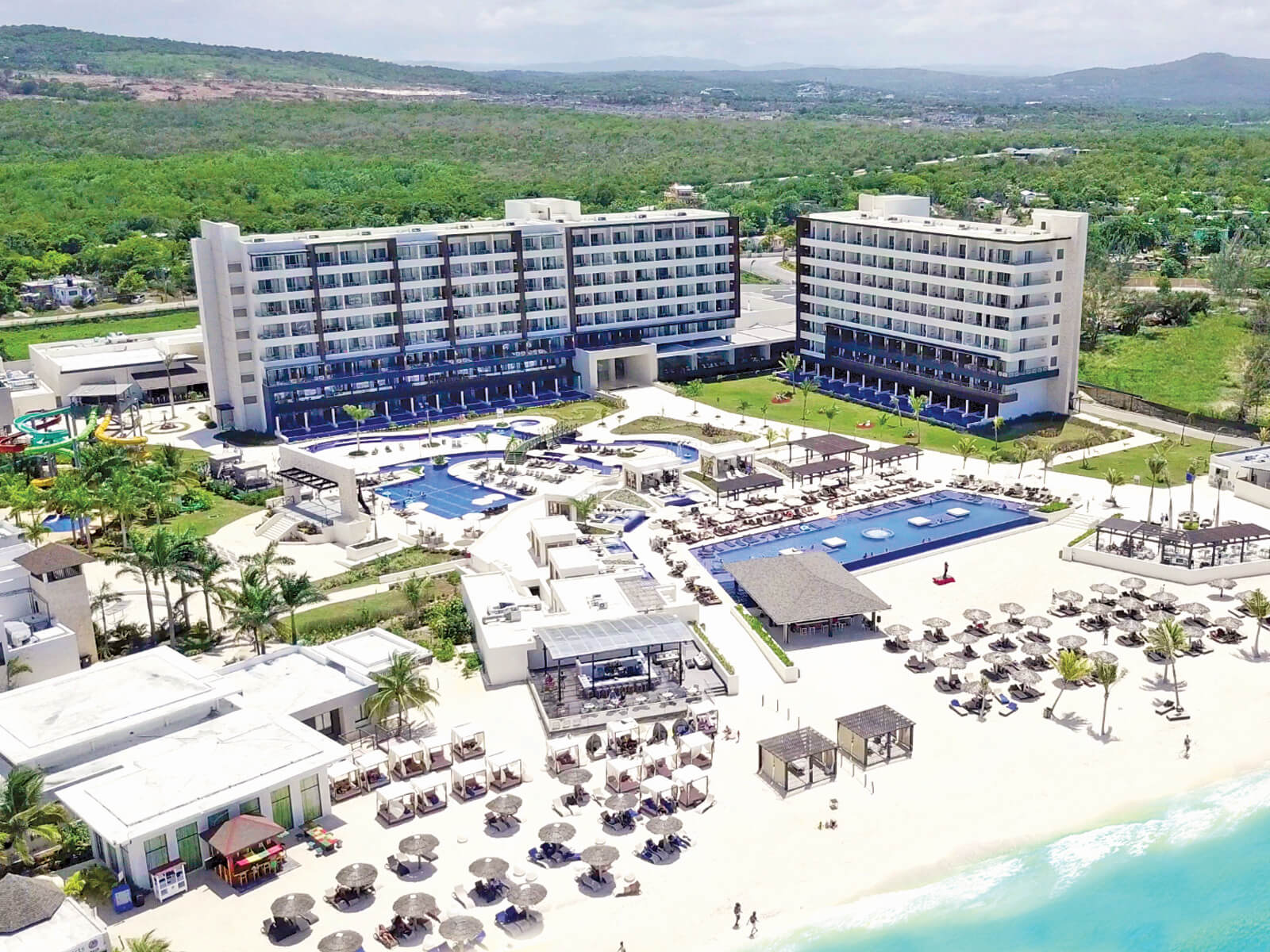 Royalton Blue Waters Display Image1600x1200 62572C6f93b61 Optimized
