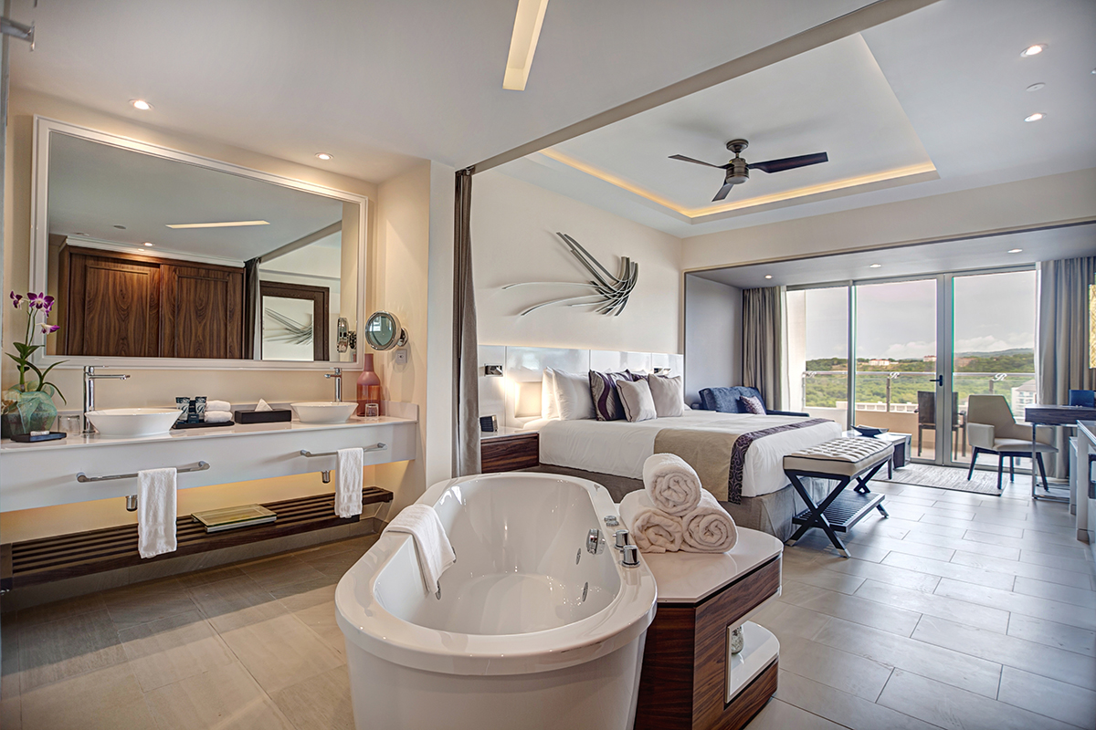 Rbw Luxury Junior Suite Ocean View Lores001 1 625D9f59a64c2 (1)